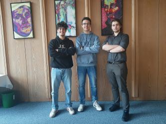 Die Jugendgemeinderäte (v.l.) David Dillmann, Joey Becker und der Sprecher Miklós Kopcsándi vertraten die Brettener Jugend bei d