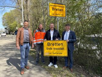 Austausch der Ortsschilder zur "Melanchthonstadt Bretten"