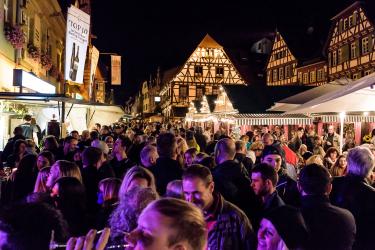 Brettener Weinmarkt am Abend