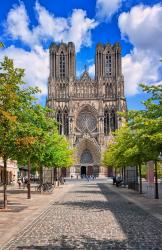 Die Kathedrale ist das Wahrzeichen von Reims