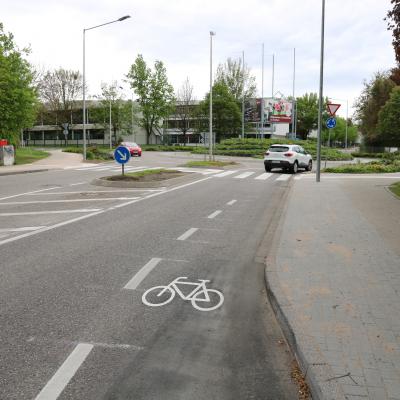 Fahrradschleuse in den Kreisel